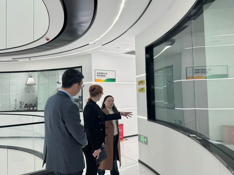 巴西國家植物保護(hù)產(chǎn)品協(xié)會專家訪問新朝陽，共探生物農(nóng)業(yè)合作新機(jī)遇