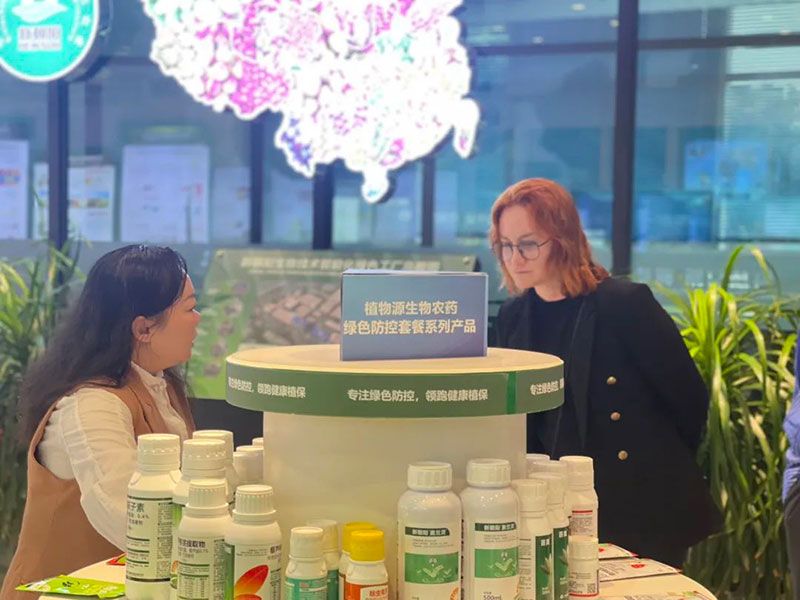 巴西國(guó)家植物保護(hù)產(chǎn)品協(xié)會(huì)專(zhuān)家訪問(wèn)新朝陽(yáng)，共探生物農(nóng)業(yè)合作新機(jī)遇